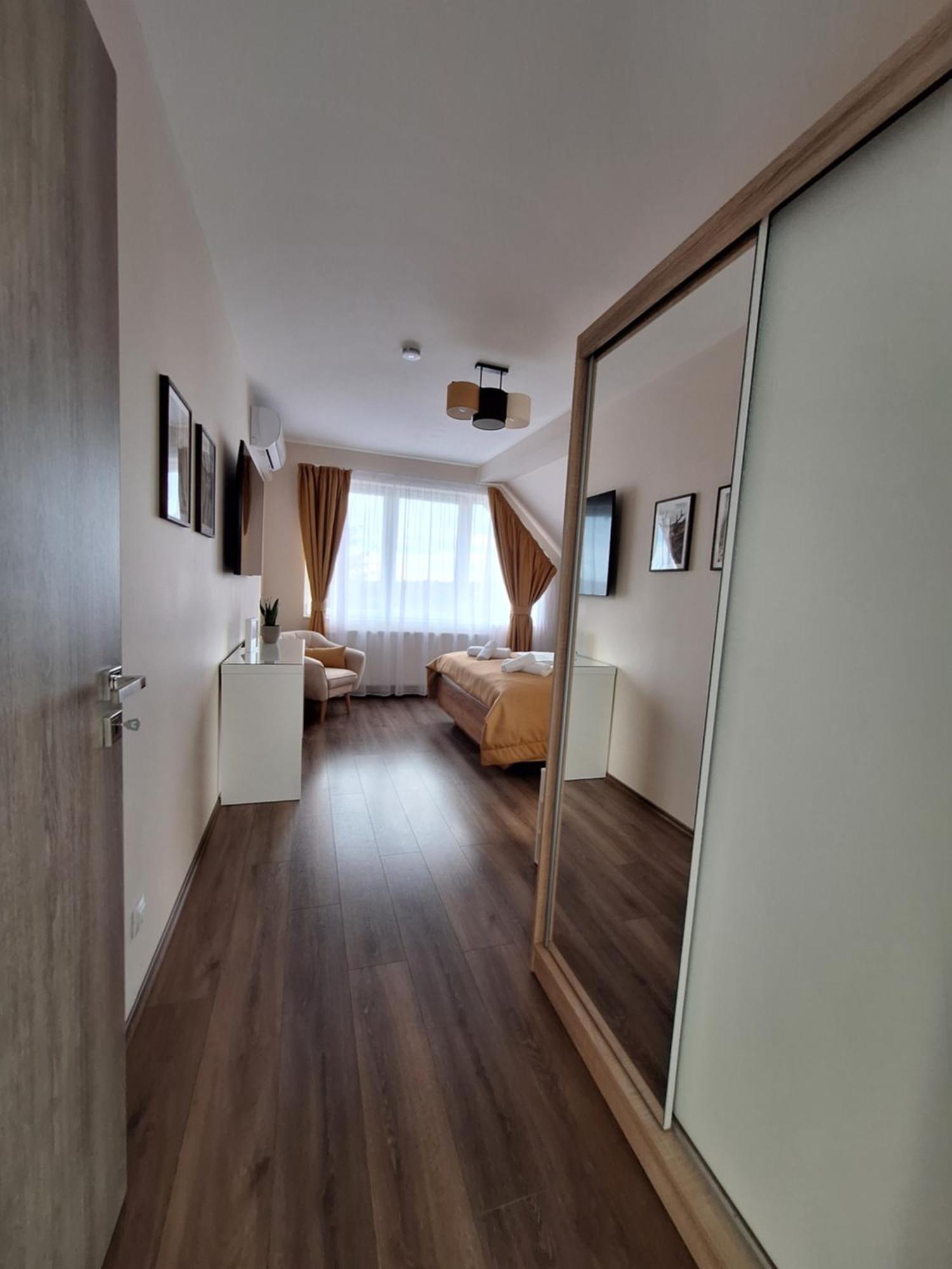 Happy Home Apartman Mişcolţ Exterior foto