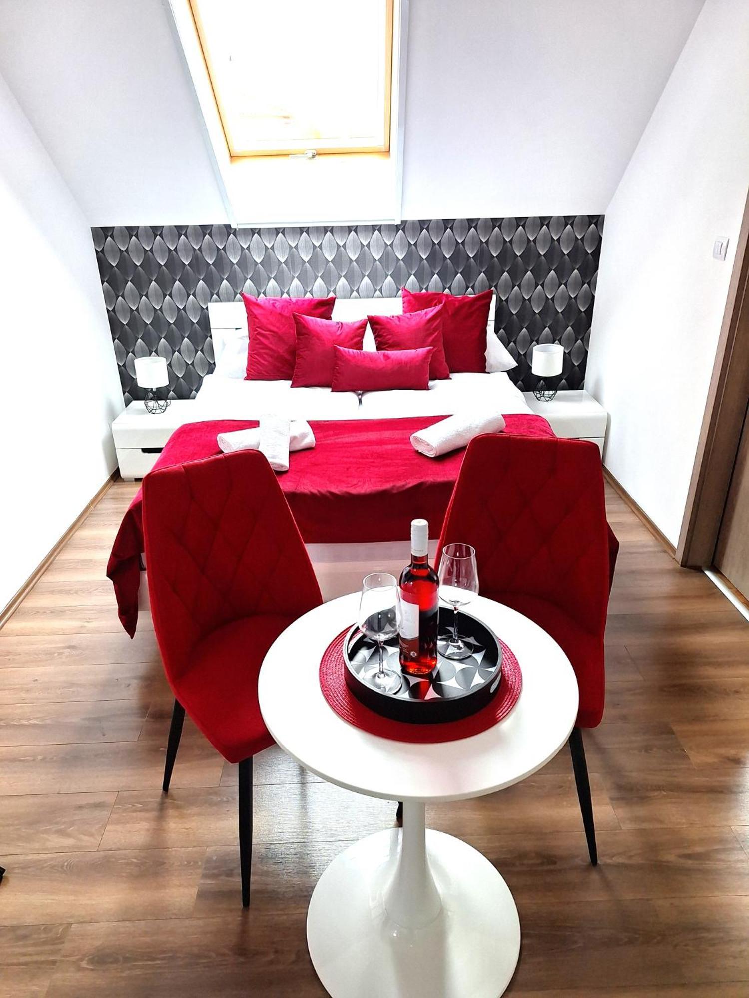 Happy Home Apartman Mişcolţ Exterior foto