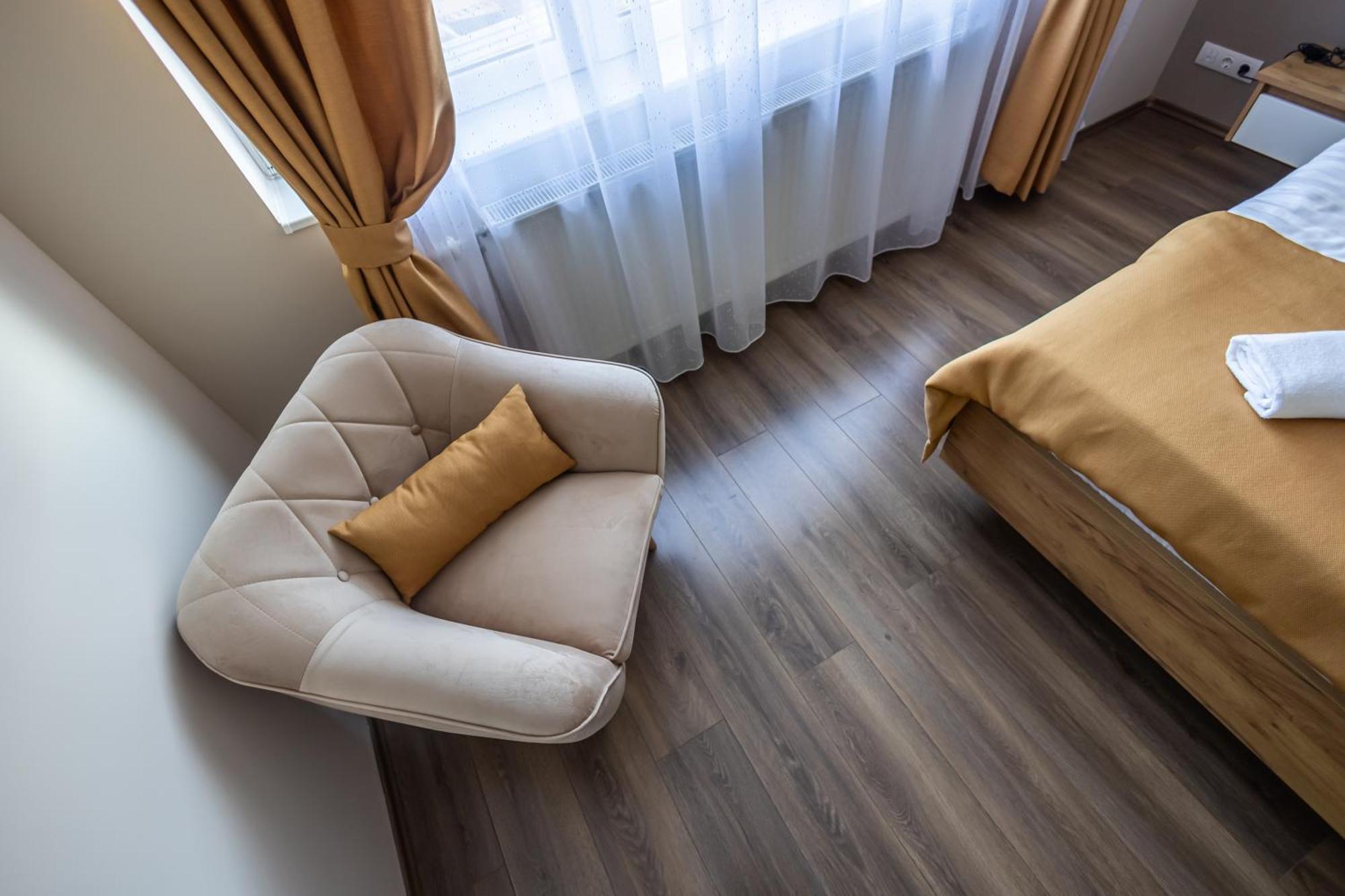 Happy Home Apartman Mişcolţ Exterior foto