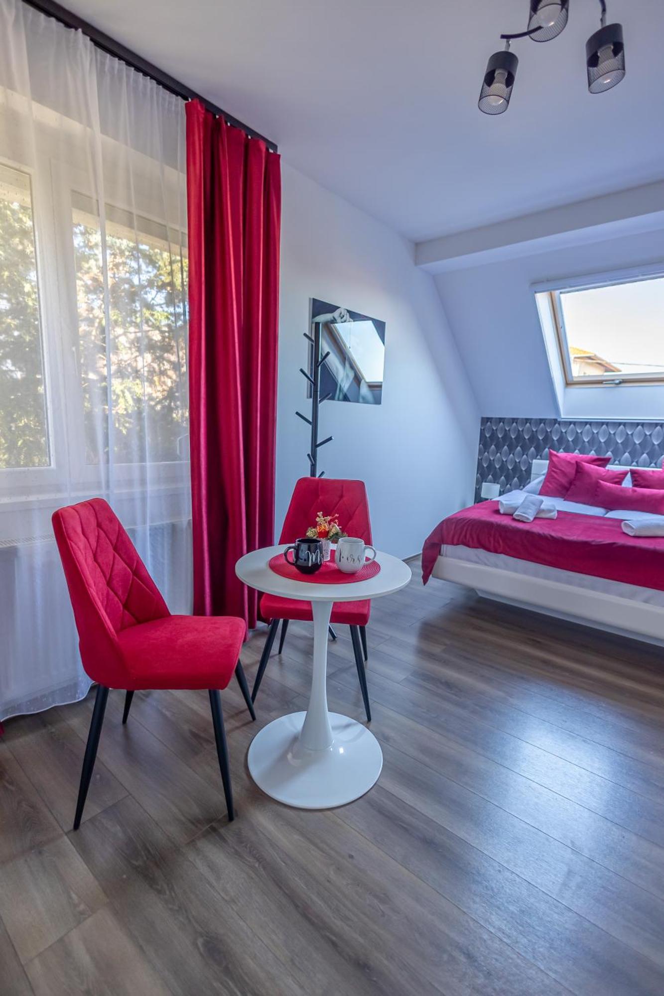 Happy Home Apartman Mişcolţ Exterior foto